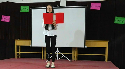 南昌現代外國語學校(迎賓校區)高中部舉行英文詩歌朗誦比賽