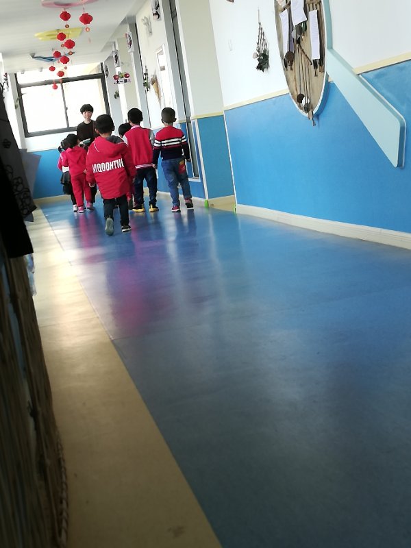 中班防拐.jpg 中班防拐.jpg