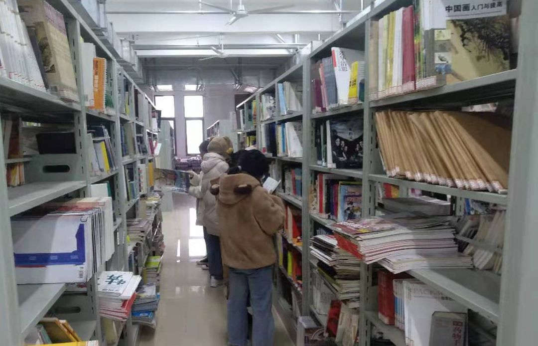 圖書館2_副本.jpg 圖書館2_副本.jpg