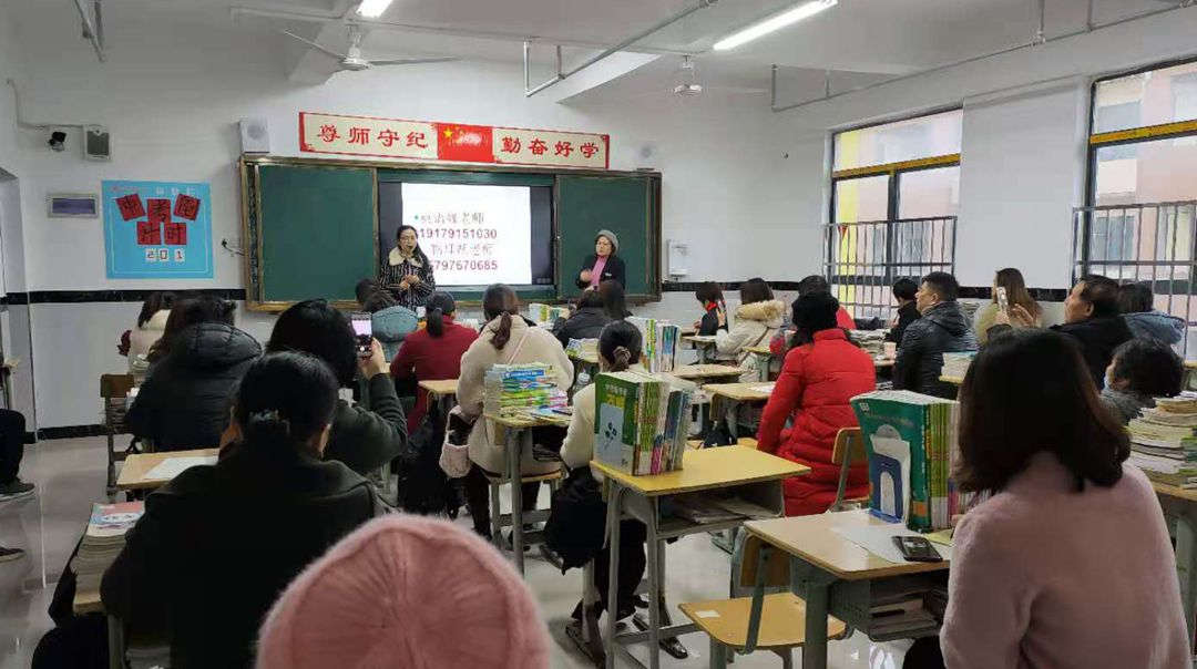 會議1_副本.jpg 會議1_副本.jpg