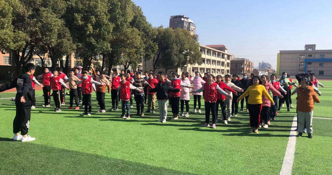 體育4_副本.jpg 體育4_副本.jpg