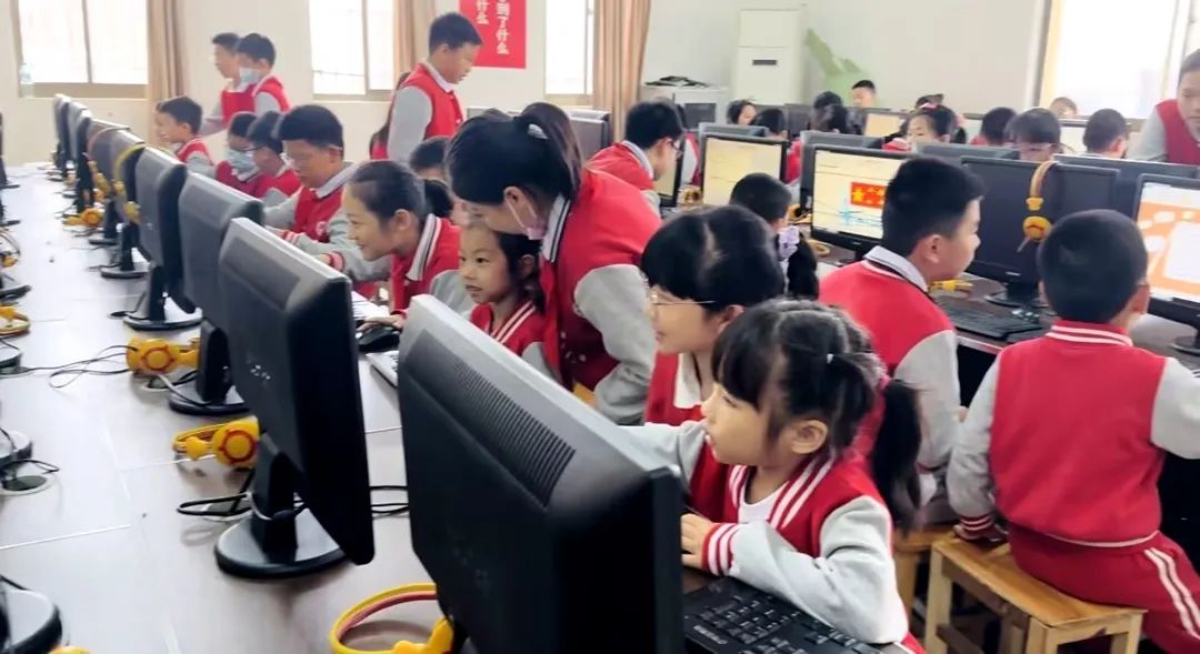 171cb1785038045bfd1a27f55f31afa4.jpg 171cb1785038045bfd1a27f55f31afa4.jpg