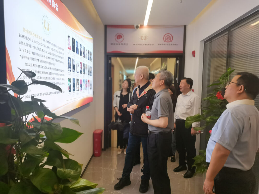 1154c3a1d881bd5ba335a8808ed24679.jpg 1154c3a1d881bd5ba335a8808ed24679.jpg